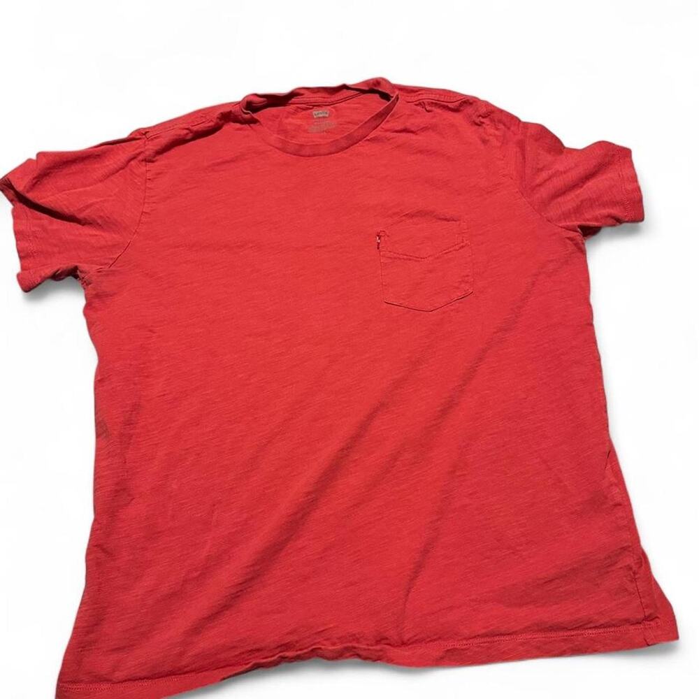 Red levis mens pocket tee